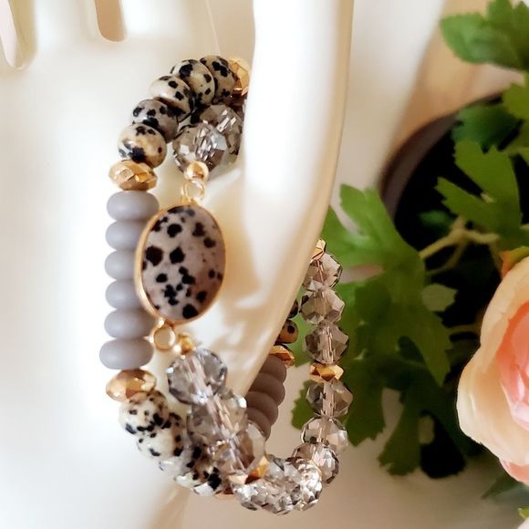 𝅺dalmatian Jasper Stone and Glass Beaded Bracelet Set - Picture 4 of 5